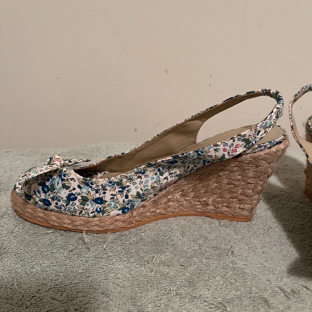 Sandals - Picture 3 of 3